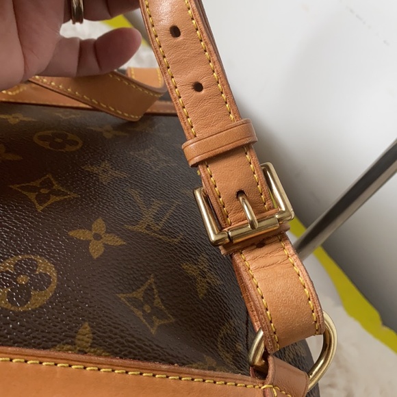 ⭐️SOLD on IG⭐️Louis Vuitton Montsouris MM - Picture 9 of 13